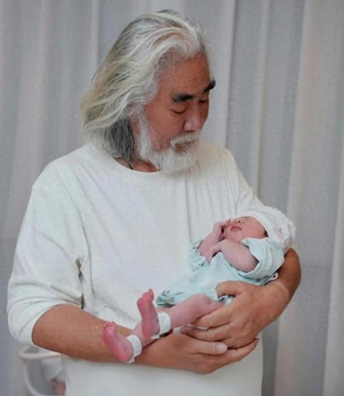 新澳门最快开奖和张纪中转移3亿资产与张纪中个