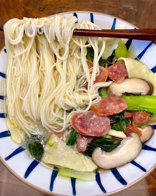 2025年天天彩资料大全和吃1碗面被罚3000元与吃一碗面
